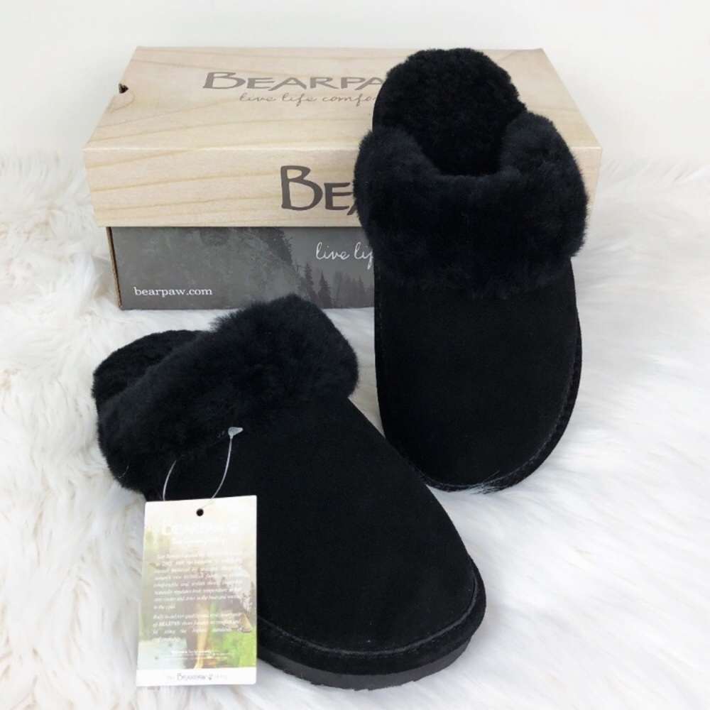BEARPAW plush sheepskin suede slippers